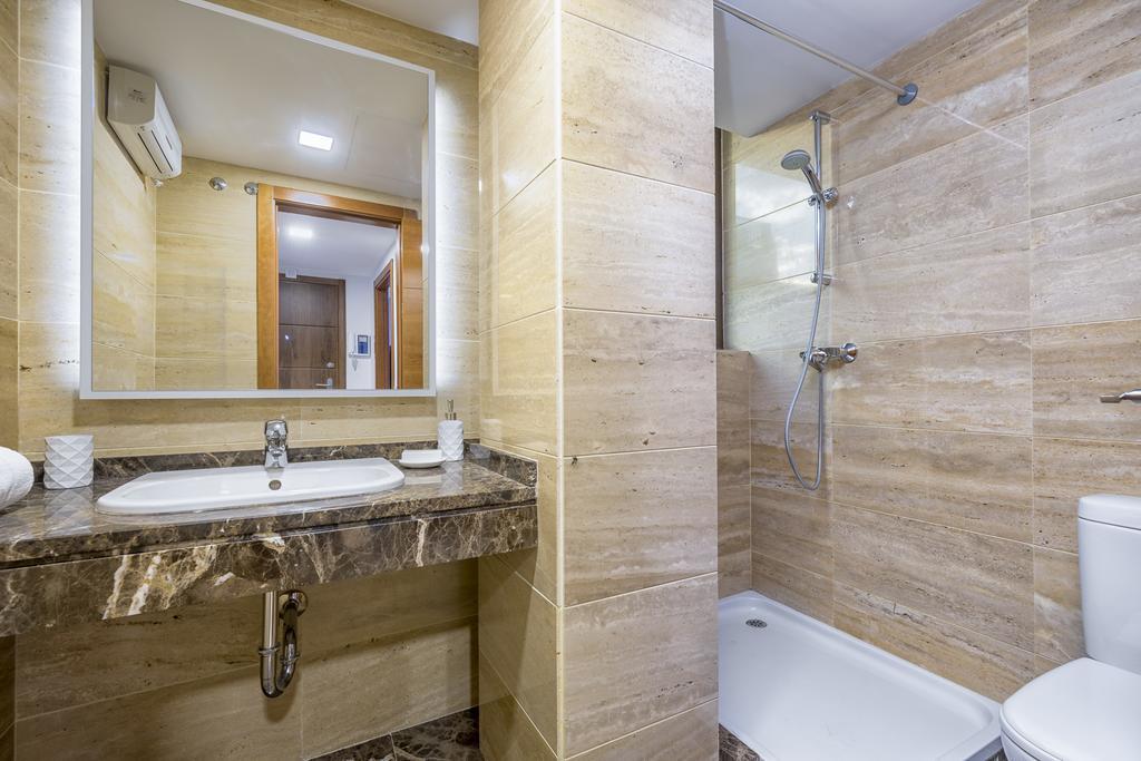 Goodplaces Larios Apartment Малага Екстериор снимка