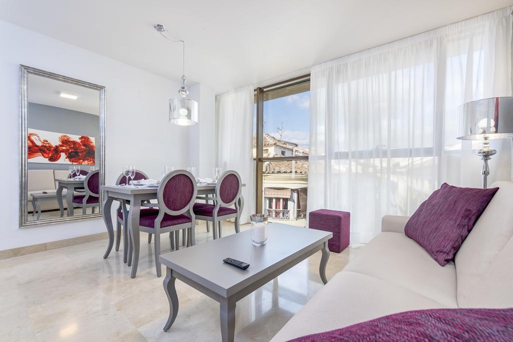 Goodplaces Larios Apartment Малага Екстериор снимка